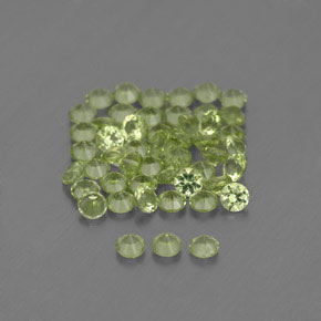 カラットの天然鮮やかな緑ペリドット（2.02 mm・ラウンドカット）