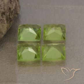 Shop natural 2.67ct ライブリーグリーン ペリドット gems, 四角形, from 中国 at GemSelect. In stock, global shipping!