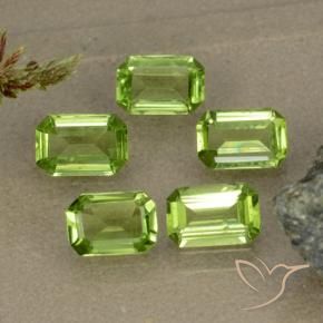 Shop natural 2.37ct ミディアムグリーン ペリドット gems, 八角形 / エメラルドカット, from 中国 at GemSelect. In stock, global shipping!