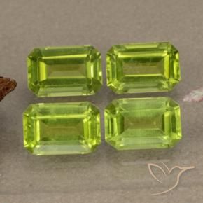 Shop natural 2.54ct ライブリーグリーン ペリドット gems, 八角形 / エメラルドカット, from 中国 at GemSelect. In stock, global shipping!