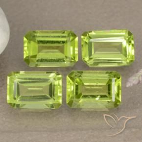 Shop natural 2.32ct ライブリー黄色がかった緑 ペリドット gems, 八角形 / エメラルドカット, from 中国 at GemSelect. In stock, global shipping!