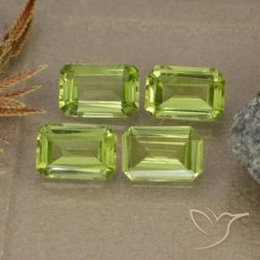 Shop natural 2.43ct ライブリーグリーン ペリドット gems, 八角形 / エメラルドカット, from 中国 at GemSelect. In stock, global shipping!
