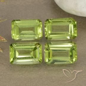 Shop natural 2.58ct ライブリーグリーン ペリドット gems, 八角形 / エメラルドカット, from 中国 at GemSelect. In stock, global shipping!