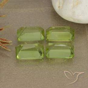 Shop natural 2.58ct ライブリーグリーン ペリドット gems, 八角形 / エメラルドカット, from 中国 at GemSelect. In stock, global shipping!