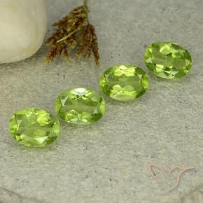 Shop natural 5.23ct ミディアムグリーン ペリドット gems, 楕円形, from 中国 at GemSelect. In stock, global shipping!