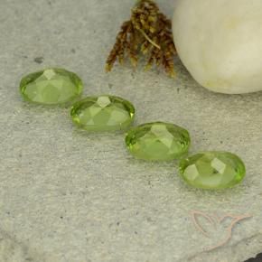 Shop natural 5.23ct ミディアムグリーン ペリドット gems, 楕円形, from 中国 at GemSelect. In stock, global shipping!