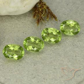 Shop natural 5.57ct 薄いライブリーグリーン ペリドット gems, 楕円形, from 中国 at GemSelect. In stock, global shipping!