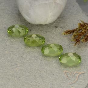 Shop natural 5.34ct ライブリーグリーン ペリドット gems, 楕円形, from 中国 at GemSelect. In stock, global shipping!
