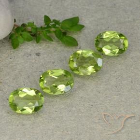 Shop natural 4.86ct ライブリーグリーン ペリドット gems, 楕円形, from 中国 at GemSelect. In stock, global shipping!