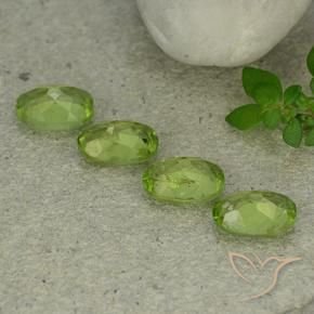 Shop natural 4.79ct ミディアムグリーン ペリドット gems, 楕円形, from 中国 at GemSelect. In stock, global shipping!