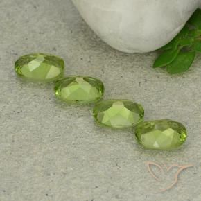 Shop natural 4.79ct ライブリーグリーン ペリドット gems, 楕円形, from 中国 at GemSelect. In stock, global shipping!