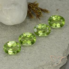 Shop natural 5.28ct ライブリーグリーン ペリドット gems, 楕円形, from 中国 at GemSelect. In stock, global shipping!