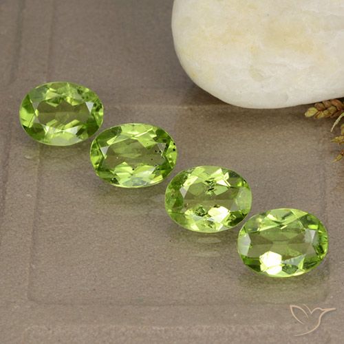 Shop natural 5.07ct ライブリーグリーン ペリドット gems, 楕円形, from 中国 at GemSelect. In stock, global shipping!