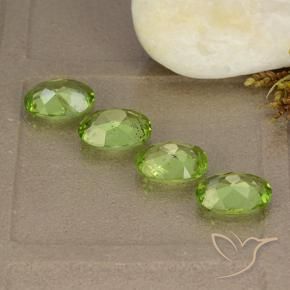 Shop natural 5.07ct ライブリーグリーン ペリドット gems, 楕円形, from 中国 at GemSelect. In stock, global shipping!
