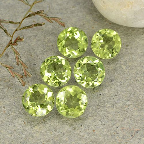 Shop natural 2.65ct 黄みがかったグリーン ペリドット gems, ラウンド, from 中国 at GemSelect. In stock, global shipping!