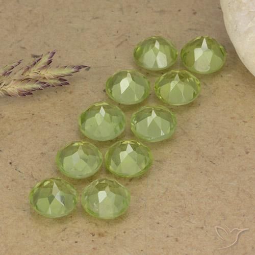 Shop natural 4.75ct ライムグリーン ペリドット gems, ラウンド, from 中国 at GemSelect. In stock, global shipping!