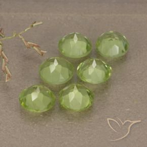 Shop natural 2.86ct 薄いライブリーグリーン ペリドット gems, ラウンド, from 中国 at GemSelect. In stock, global shipping!