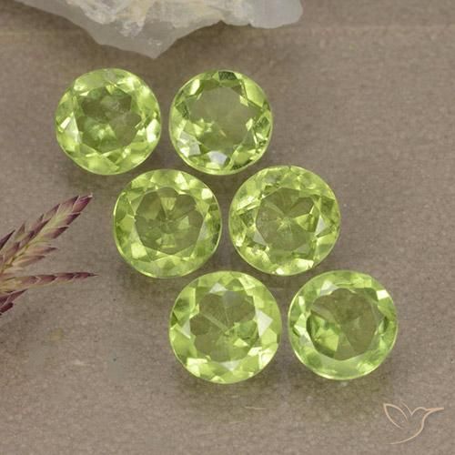 Shop natural 2.75ct ライトグリーン ペリドット gems, ラウンド, from 中国 at GemSelect. In stock, global shipping!