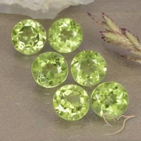 Shop natural 3.17ct 薄いライブリーグリーン ペリドット gems, ラウンド, from 中国 at GemSelect. In stock, global shipping!