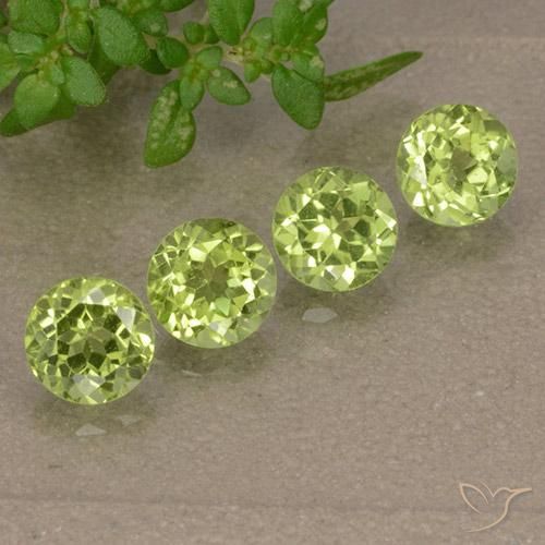 Shop natural 1.80ct 薄いライブリーグリーン ペリドット gems, ラウンド, from 中国 at GemSelect. In stock, global shipping!