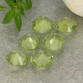Shop natural 2.27ct ライトグリーン ペリドット gems, ラウンド, from 中国 at GemSelect. In stock, global shipping!