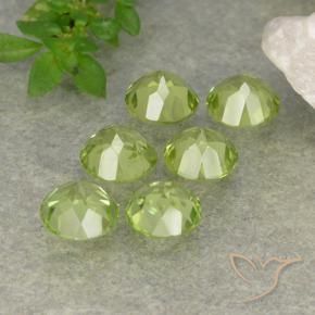 Shop natural 2.42ct ライトグリーン ペリドット gems, ラウンド, from 中国 at GemSelect. In stock, global shipping!
