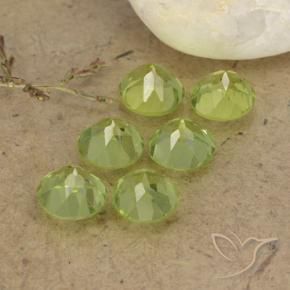 Shop natural 2.71ct 薄いライブリーグリーン ペリドット gems, ラウンド, from 中国 at GemSelect. In stock, global shipping!