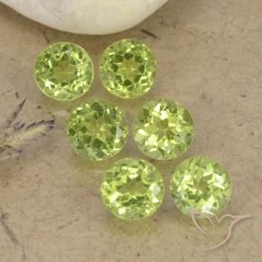Shop natural 2.45ct 薄いライブリーグリーン ペリドット gems, ラウンド, from 中国 at GemSelect. In stock, global shipping!
