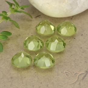 Shop natural 2.79ct 薄いライブリーグリーン ペリドット gems, ラウンド, from 中国 at GemSelect. In stock, global shipping!