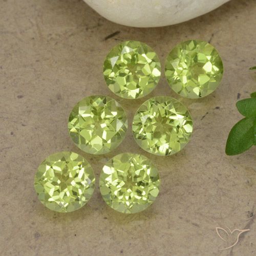 Shop natural 2.38ct 薄いライブリーグリーン ペリドット gems, ラウンド, from 中国 at GemSelect. In stock, global shipping!