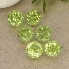 Shop natural 2.64ct ライトグリーン ペリドット gems, ラウンド, from 中国 at GemSelect. In stock, global shipping!