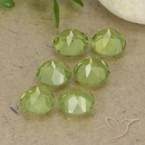 Shop natural 2.64ct ライトグリーン ペリドット gems, ラウンド, from 中国 at GemSelect. In stock, global shipping!