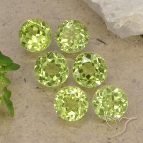 Shop natural 2.49ct ライトグリーン ペリドット gems, ラウンド, from 中国 at GemSelect. In stock, global shipping!