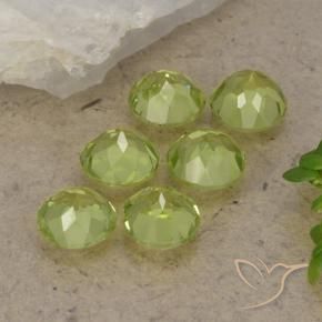Shop natural 2.49ct ライトグリーン ペリドット gems, ラウンド, from 中国 at GemSelect. In stock, global shipping!