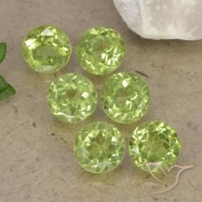 Shop natural 2.81ct 薄いライブリーグリーン ペリドット gems, ラウンド, from 中国 at GemSelect. In stock, global shipping!