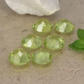 Shop natural 2.56ct ライトグリーン ペリドット gems, ラウンド, from 中国 at GemSelect. In stock, global shipping!