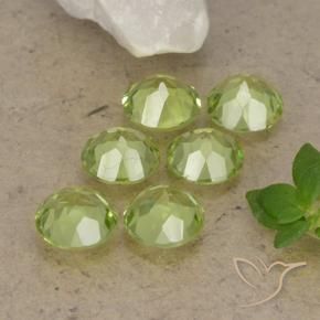 Shop natural 2.37ct 薄いライブリーグリーン ペリドット gems, ラウンド, from 中国 at GemSelect. In stock, global shipping!