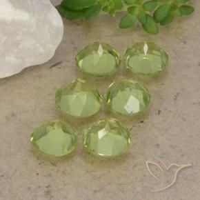 Shop natural 2.66ct 薄いライブリーグリーン ペリドット gems, ラウンド, from 中国 at GemSelect. In stock, global shipping!