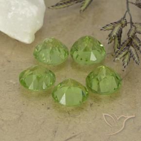 Shop natural 4.77ct 薄いライブリーグリーン ペリドット gems, ラウンド, from 中国 at GemSelect. In stock, global shipping!