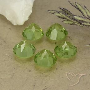 Shop natural 4.85ct 薄いライブリーグリーン ペリドット gems, ラウンド, from 中国 at GemSelect. In stock, global shipping!