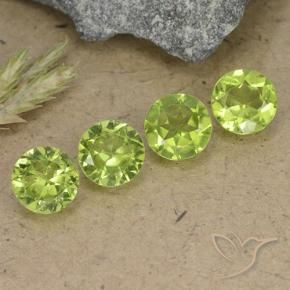 Shop natural 2.91ct 薄いライブリーグリーン ペリドット gems, ラウンド, from 中国 at GemSelect. In stock, global shipping!