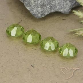 Shop natural 3.53ct ミディアムグリーン ペリドット gems, ラウンド, from 中国 at GemSelect. In stock, global shipping!