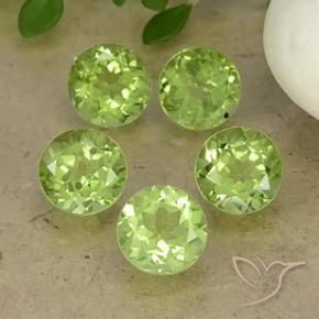 Shop natural 4.40ct ライトグリーン ペリドット gems, ラウンド, from 中国 at GemSelect. In stock, global shipping!