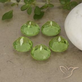 Shop natural 4.19ct 薄いライブリーグリーン ペリドット gems, ラウンド, from 中国 at GemSelect. In stock, global shipping!