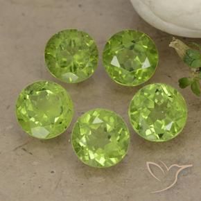 Shop natural 4.67ct ライブリーグリーン ペリドット gems, ラウンド, from 中国 at GemSelect. In stock, global shipping!