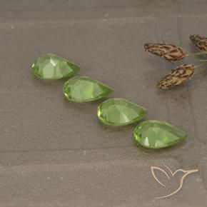 Shop natural 2.34ct ミディアムグリーン ペリドット gems, 洋梨の形, from 中国 at GemSelect. In stock, global shipping!