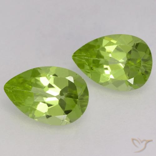 Shop natural 0.85ct ライブリーグリーン ペリドット gems, 洋梨の形, from 中国 at GemSelect. In stock, global shipping!