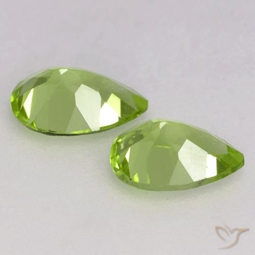 Shop natural 0.85ct ライブリーグリーン ペリドット gems, 洋梨の形, from 中国 at GemSelect. In stock, global shipping!