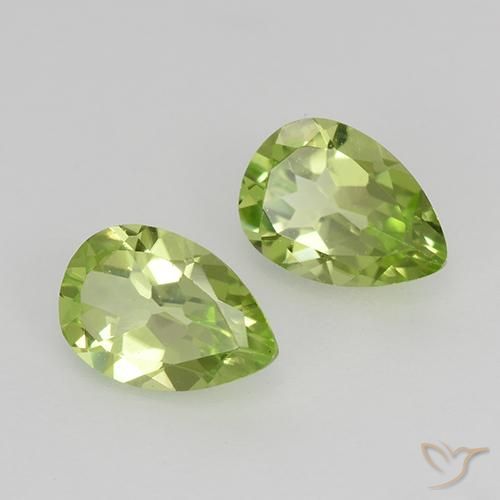 Shop natural 0.75ct 薄いライブリーグリーン ペリドット gems, 洋梨の形, from 中国 at GemSelect. In stock, global shipping!