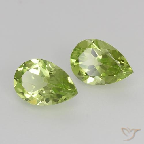 Shop natural 0.90ct 薄いライブリーグリーン ペリドット gems, 洋梨の形, from 中国 at GemSelect. In stock, global shipping!